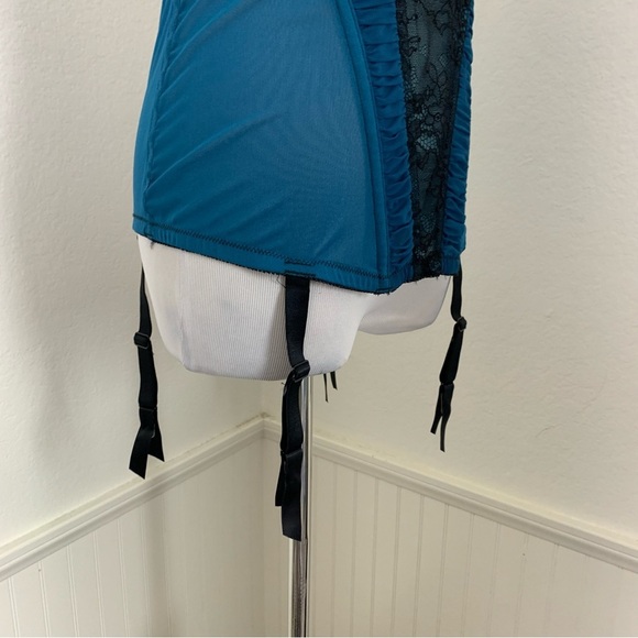 Torrid Ruched Lace Corset Bustier Top Garter Belt Straps Women’s 0/12 Blue Black - Picture 6 of 16